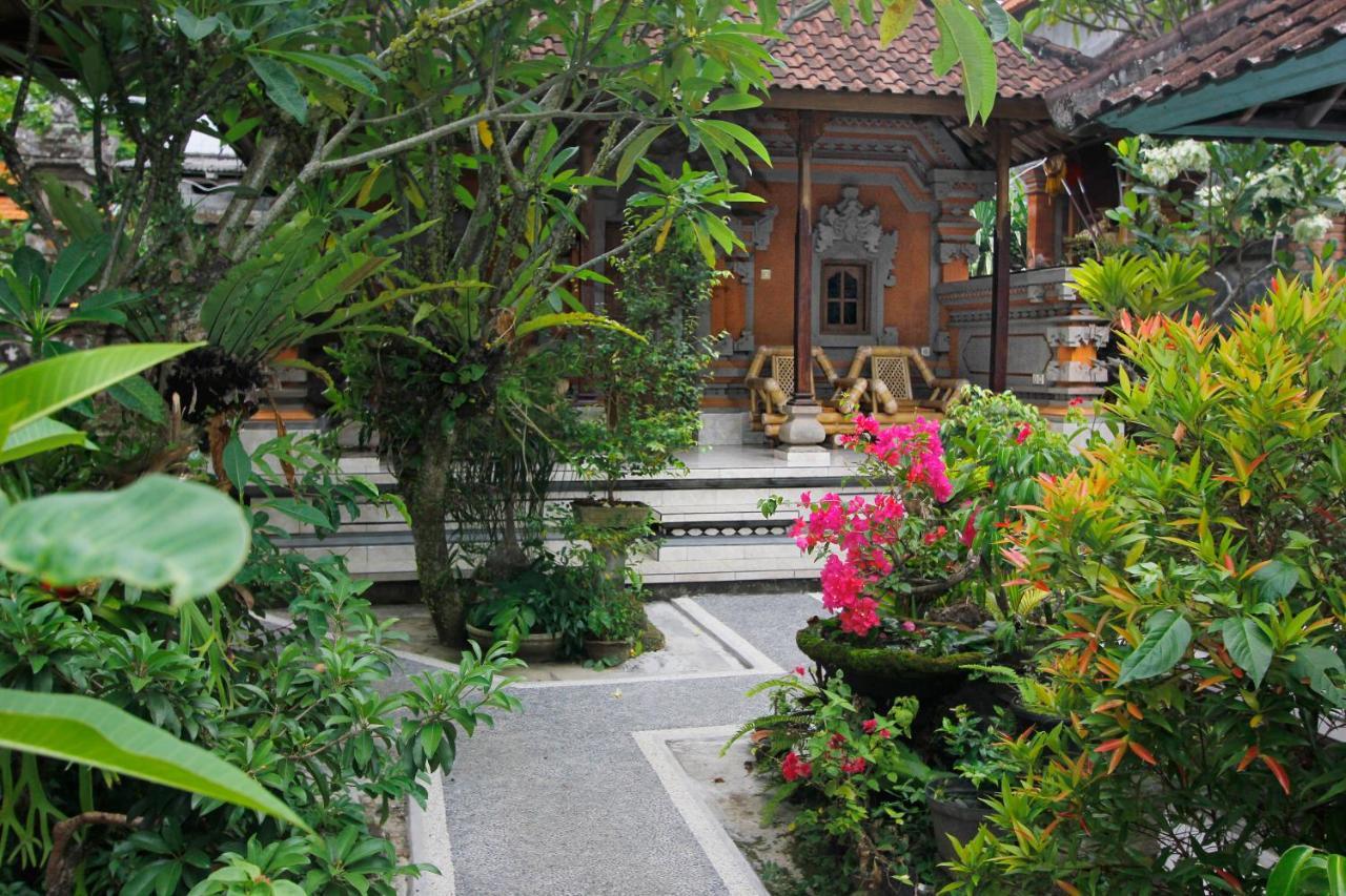 Koming House Privatunterkunft *